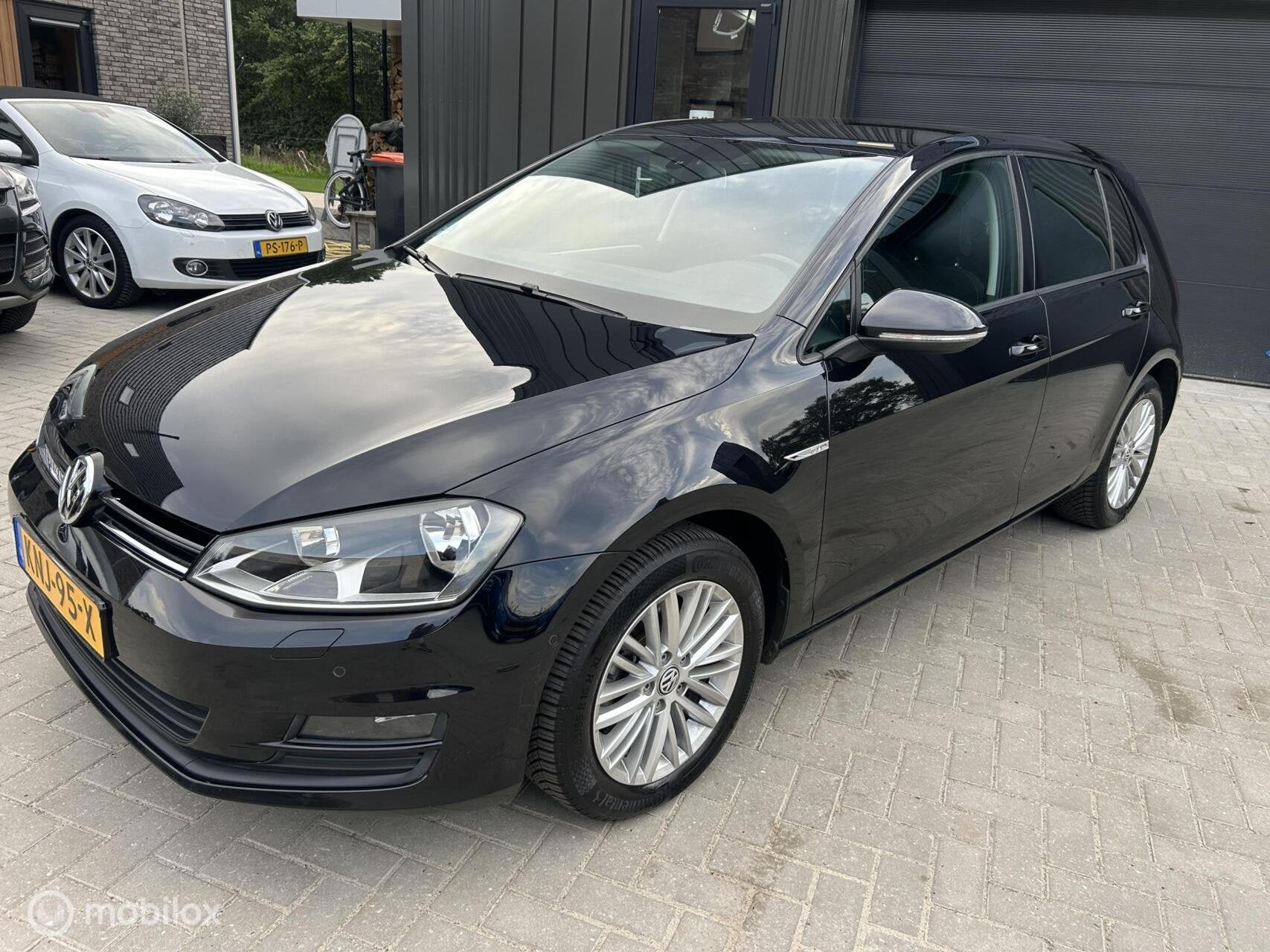 Foto 3 van Volkswagen Golf 1.4 TSI CUP Edition