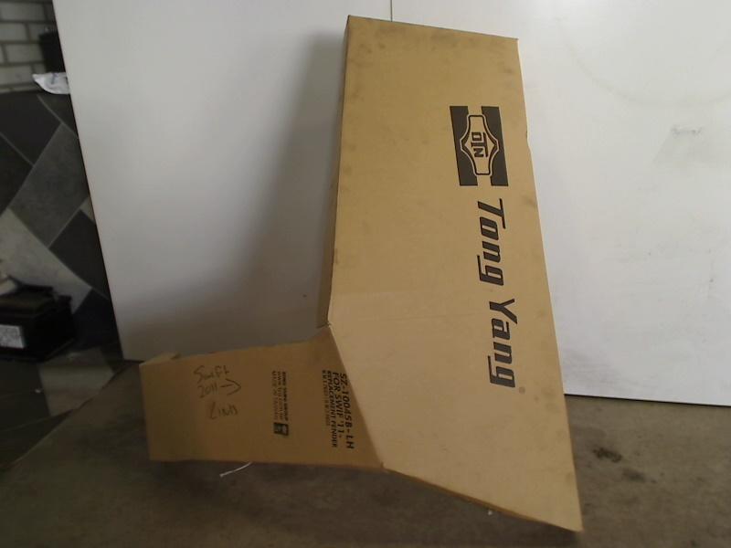 Spatbord Links Voor Suzuki Swift (ZA/ZC/ZD) 2011, Gebruikt, Suzuki Deutschland GmbH, Kontakt@suzuki.de, Suzuki-Allee 7, Bensheim 64625, , Duitsland