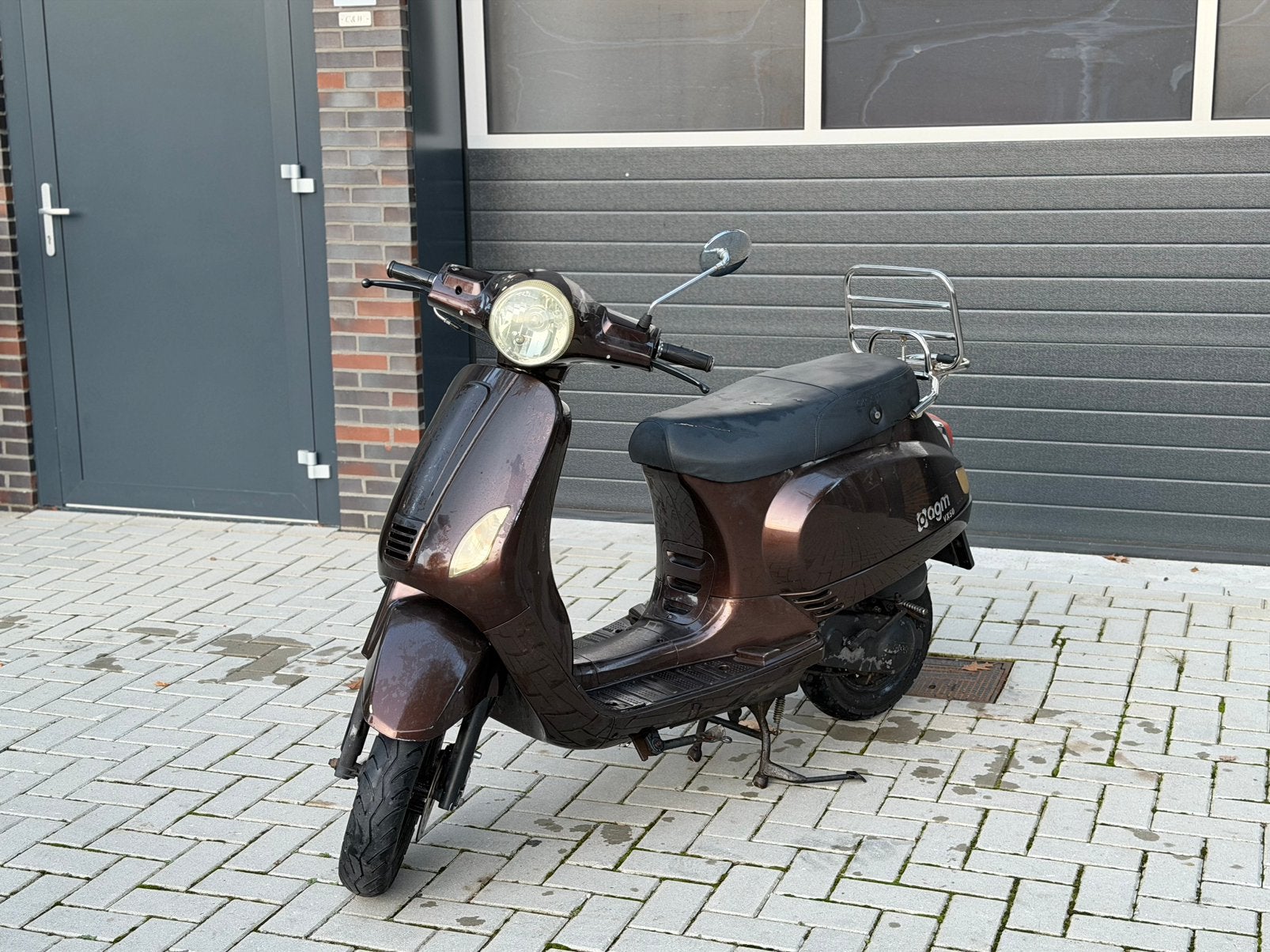 AGM VX50 Scooter - Model 2013 - Weinig KM • BRUIN, Ophalen, Zo goed als nieuw, Benzine, 50 cc