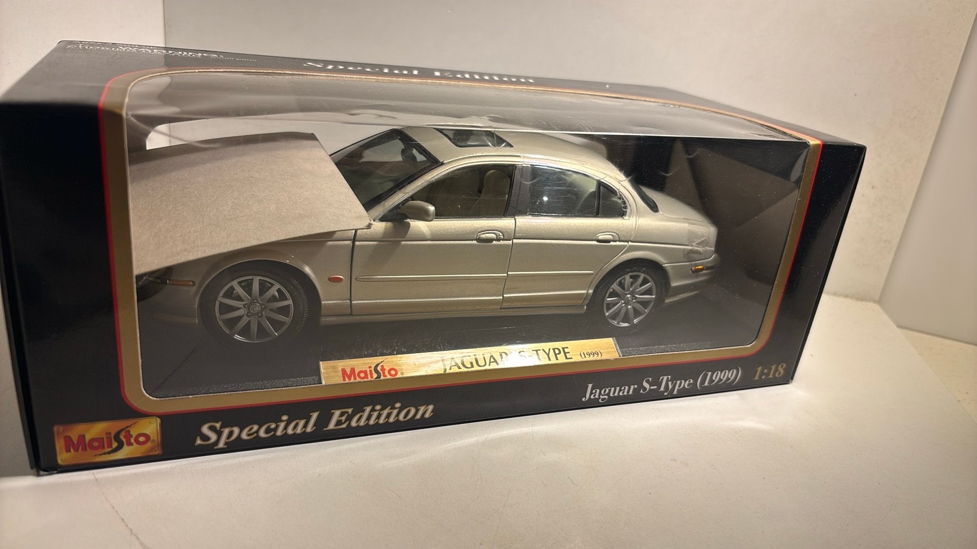 Jaguar s type maisto 1.18, Maisto, Ophalen of Verzenden, A, A