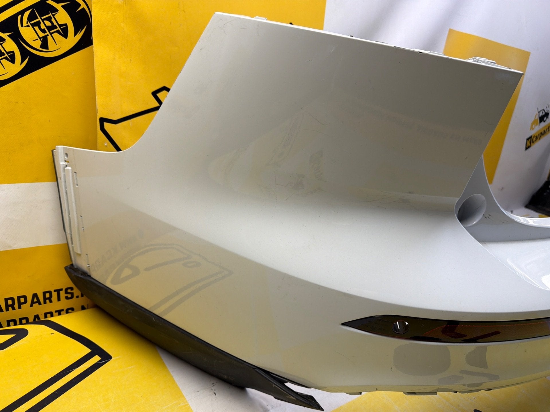 Volvo V60 Achterbumper Origineel 31455753, Gebruikt, Gunnar Engellaus vag 8
405 31  Gothenburg, SE, Info@volvocars.com, Ophalen of Verzenden