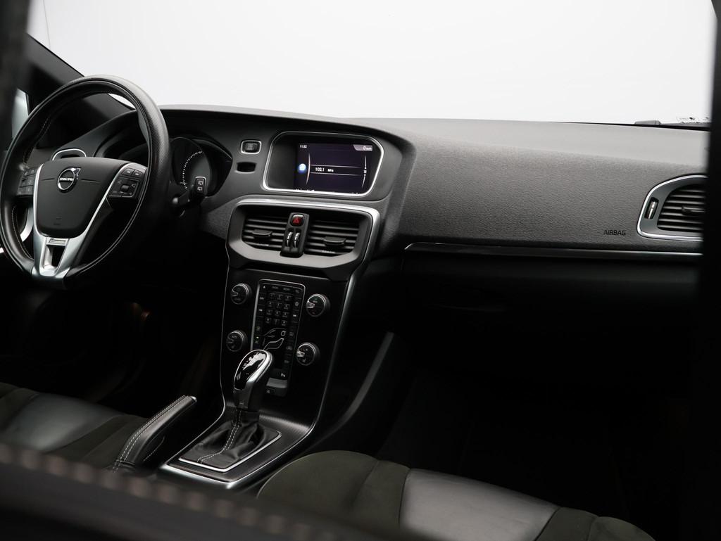 Volvo V40 T5 245pk R-Design / Stoel+voorruitverwarming / Par, Gebruikt, Euro 6, 4 cilinders, Zwart