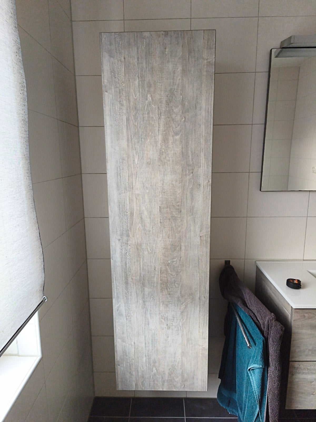 Hoge badkamerkast met verstelbare planken (160x45x33,5cm, Ophalen, Gebruikt
