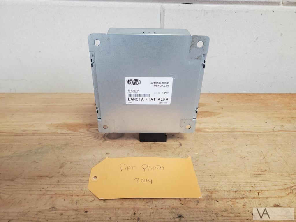 Fiat Panda / 500 radio bluetooth comfort module 50520764 €30, Gebruikt, -, -, Ophalen of Verzenden
