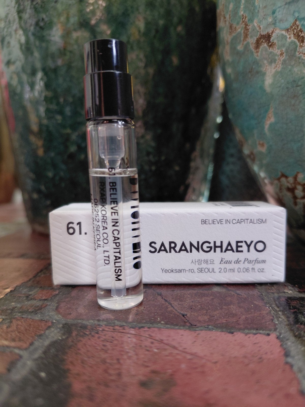 Saranghaeyo Believe in Capitalism parfum sample, Verzenden, Zo goed als nieuw