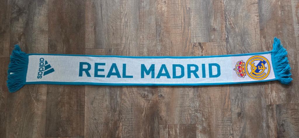 Sjaal Real Madrid, Ophalen of Verzenden, Zo goed als nieuw, Buitenlandse clubs, Vaantje of Sjaal