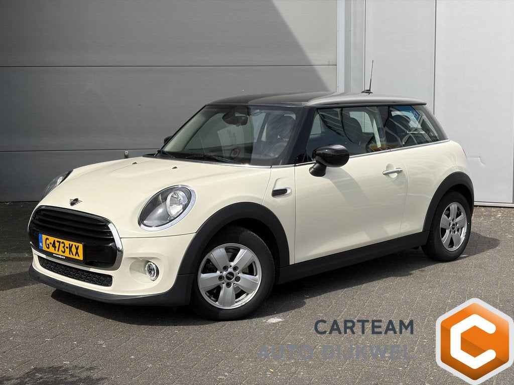 MINI 3-Deurs 1.5 Cooper Salt Airco, Cruise Control, Apple Ca, Voorwielaandrijving, Gebruikt, 4 stoelen, Origineel Nederlands