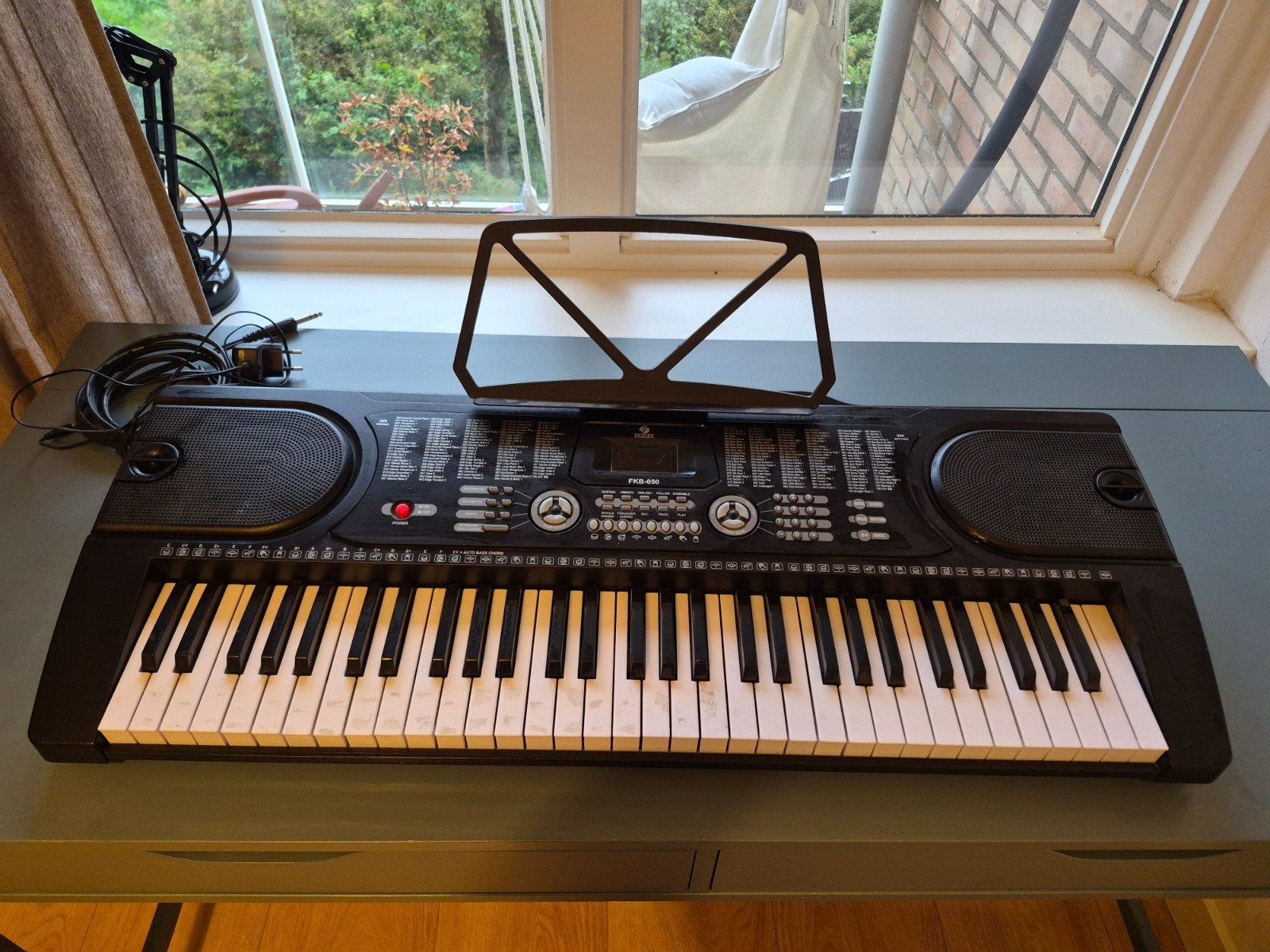 Fazley FKB-050 Keyboard, Muziek en Instrumenten, Met standaard, Ophalen, Overige merken, 61 toetsen