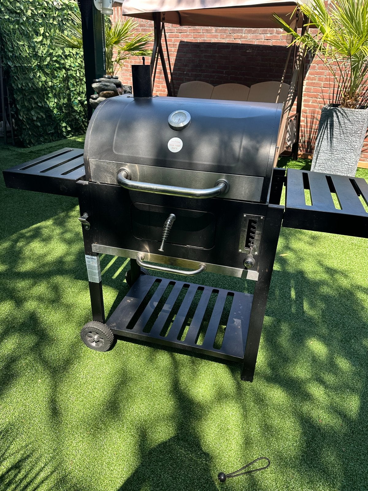 BBQ op Wielen - uitstekende staat, Tuin en Terras, Barbecue-accessoires, Zo goed als nieuw, Ophalen of Verzenden