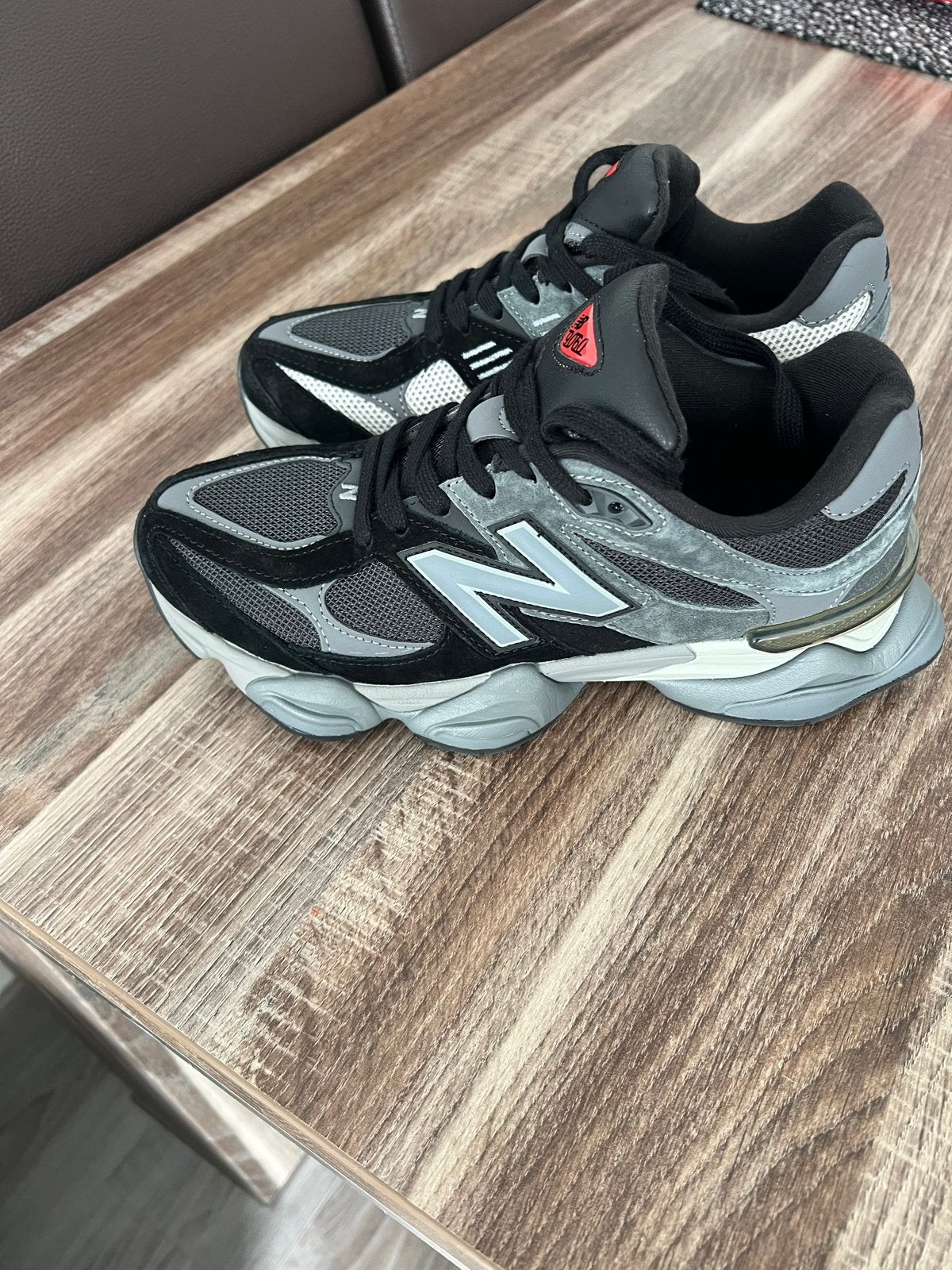 New Balance 9060 Zwart/Grijs - Maat 40, Ophalen of Verzenden, Nieuw, Zwart, Sneakers of Gympen
