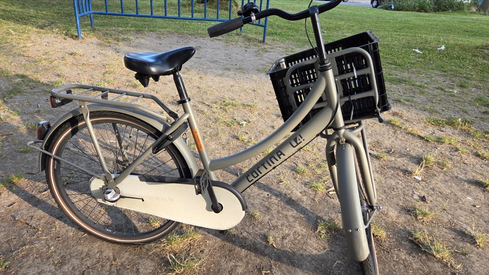 Cortina L4 transportfiets met voordrager en krat, Overige merken, Terugtraprem, Gebruikt, 47 tot 50 cm