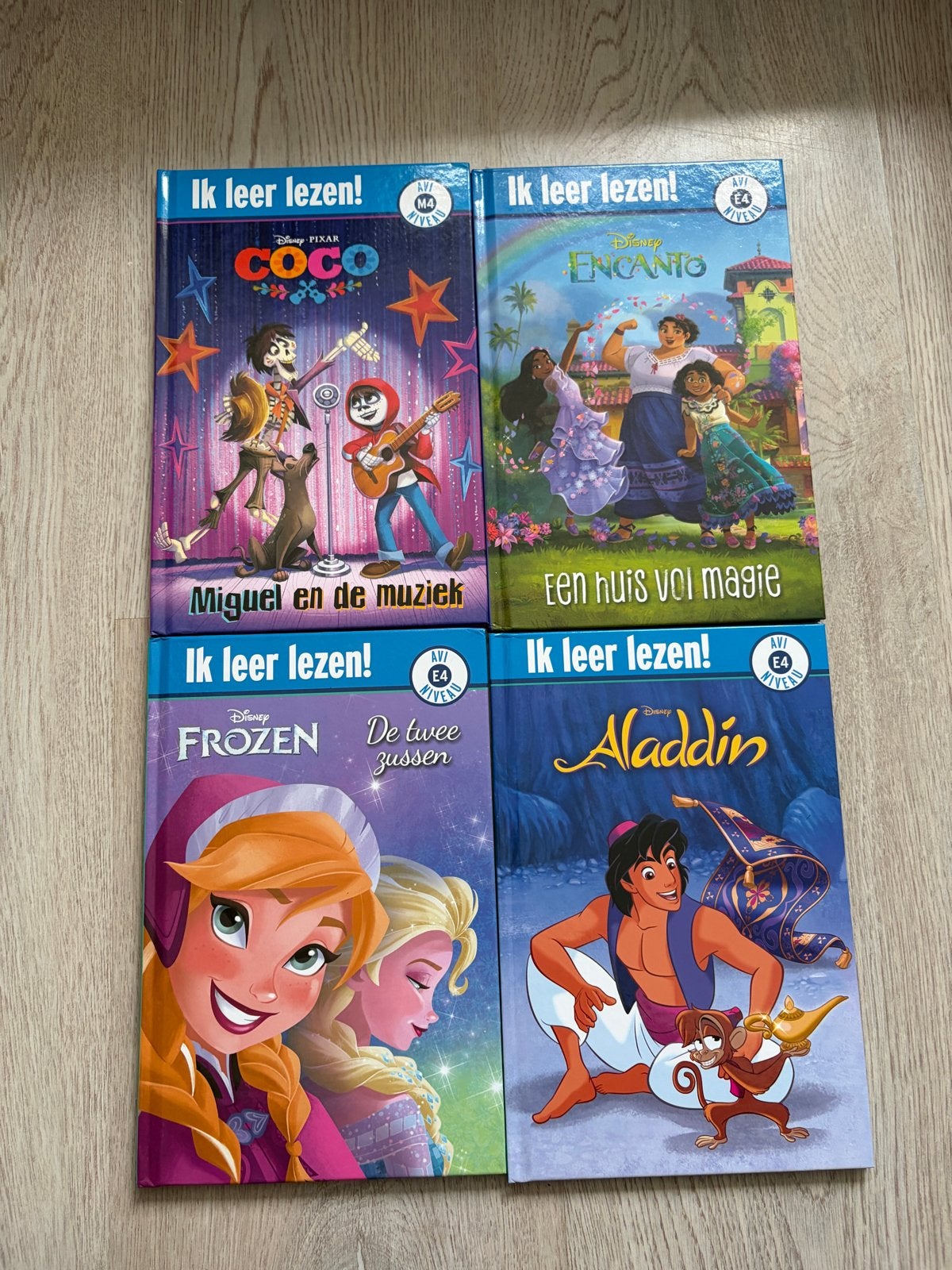Disney Ik leer lezen! boeken - Coco, Encanto, Frozen, Aladdi, Boeken, Ophalen of Verzenden, Zo goed als nieuw, Sprookjes