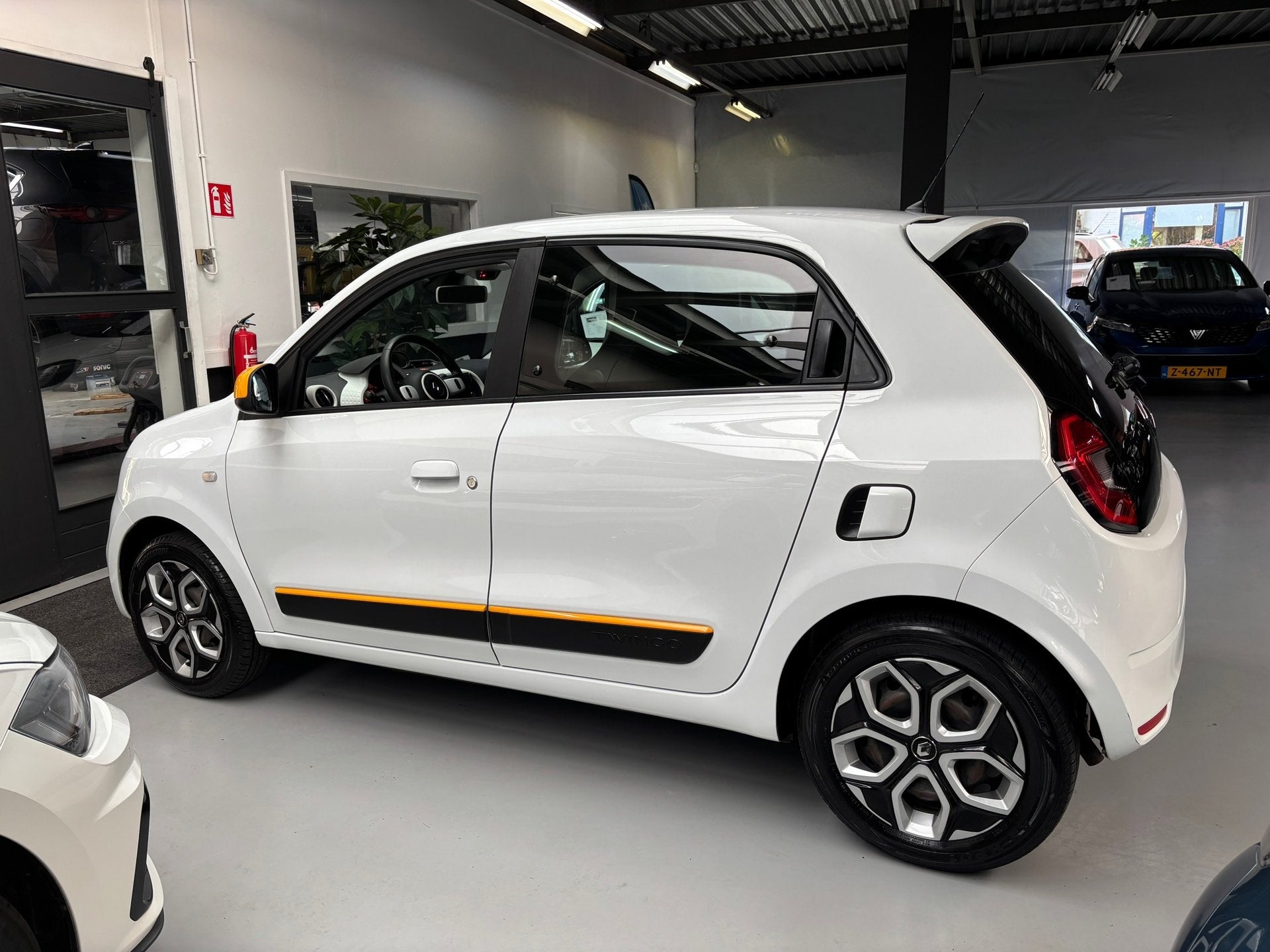 Renault Twingo 1.0 SCe Collection / Airco, Auto's, 65 pk, Gebruikt, Met garantie (alle), 4 stoelen