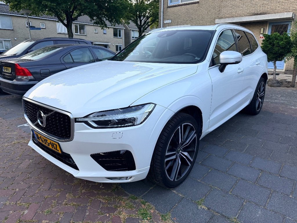 Volvo XC60 2.0 T5 R-Design | High Spec | Priced to Sell, Zwart, 1969 cc, Leder, XC60