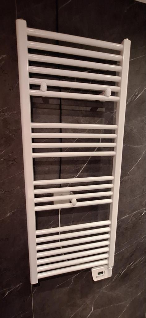 Essential Electrische badkamer radiator, Ophalen, Minder dan 60 cm, Radiator, 80 cm of meer