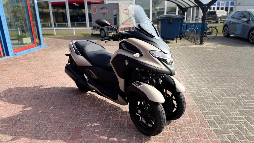 Yamaha Tricity 300 2022 Inruil motor - boot - auto mogelijk!, Scooter, Motorrijbewijs A, Yamaha, Yamaha