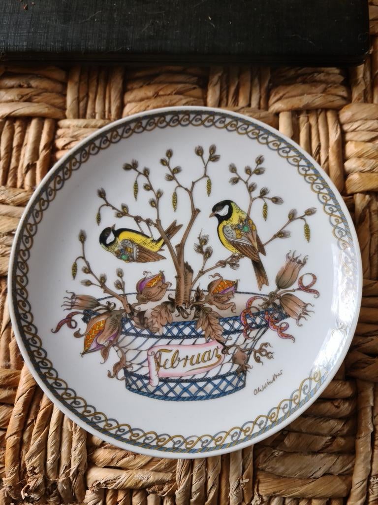 Ole Winter, Hutschenreuther bordjes met vogels. Dec en febr, Antiek en Kunst, Ophalen of Verzenden