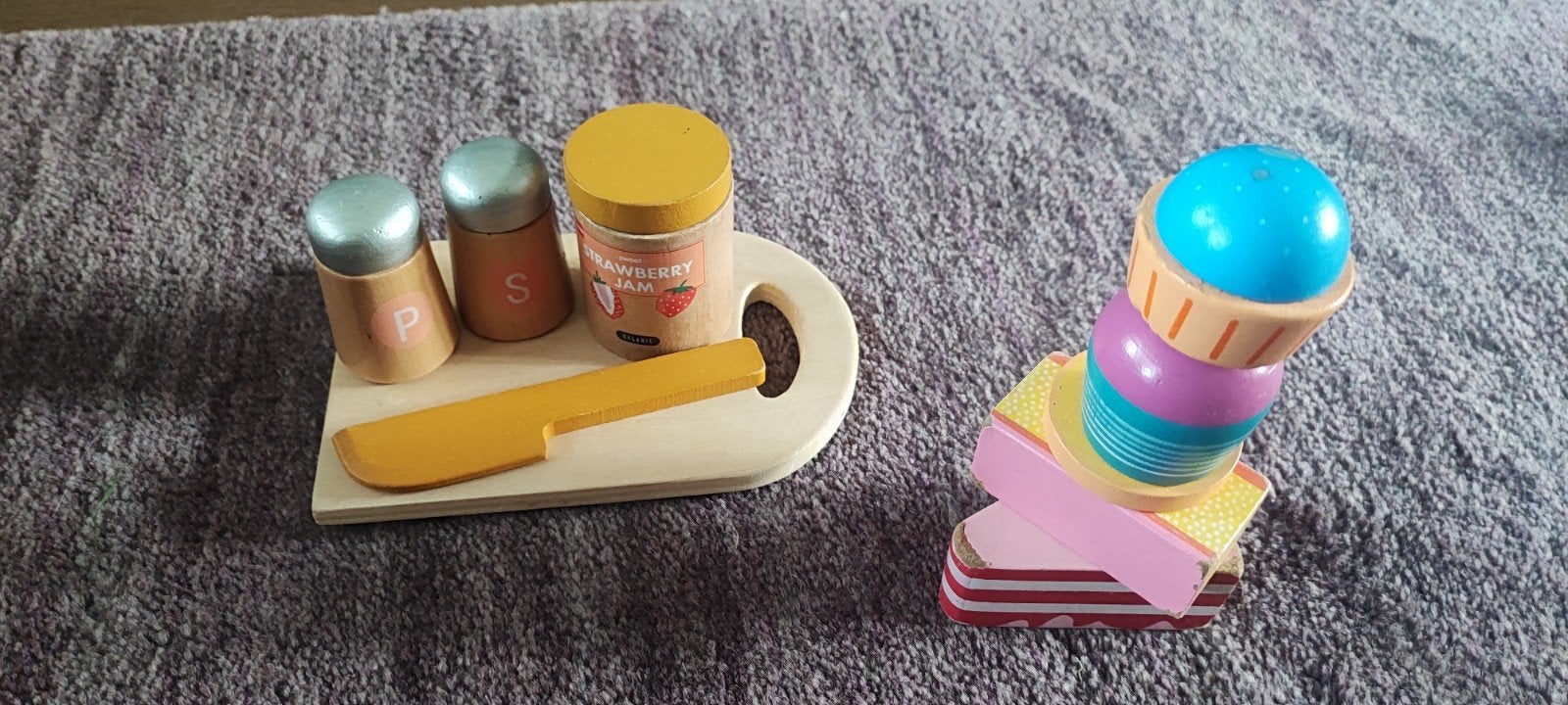 Ontbijtset met taart van hout, Ophalen of Verzenden, Gebruikt, Hout, Speelkeuken-accessoire
