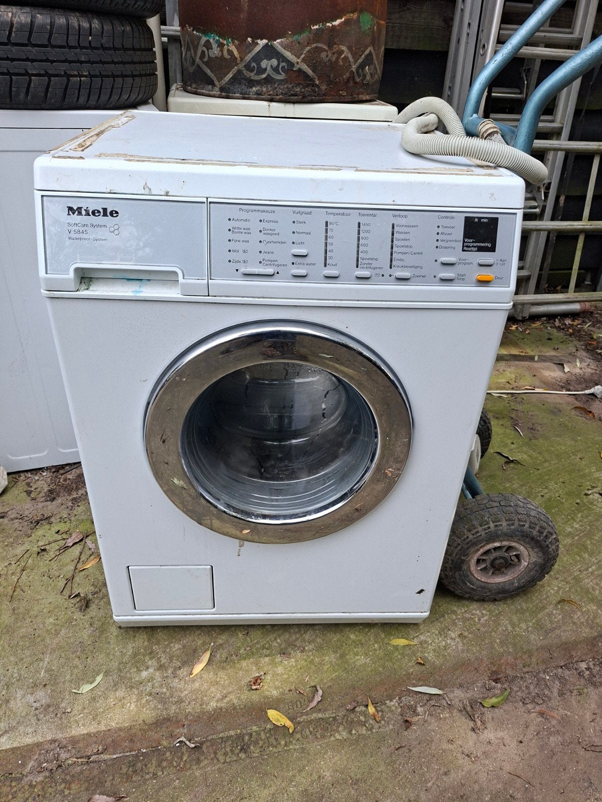 Foto 4 van Miele wasmachine V 5845 en droger T 273 C - voor onderd