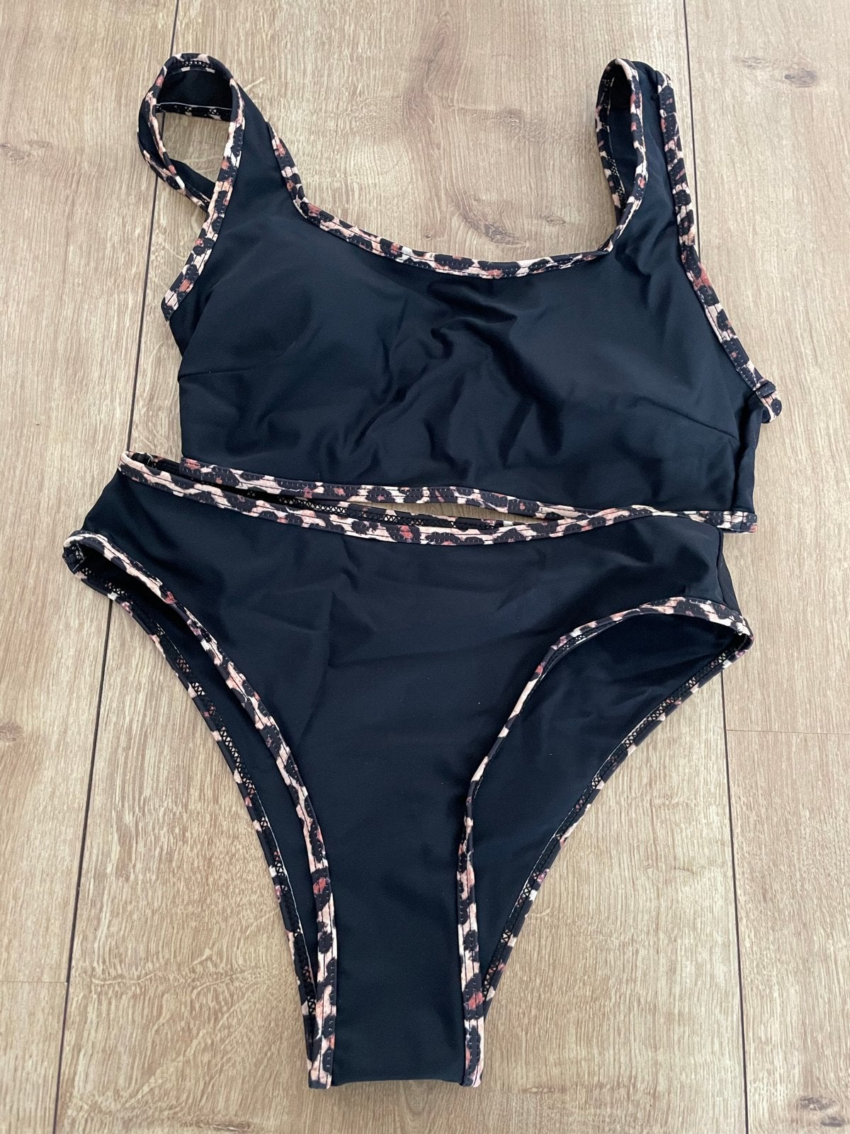 Shein bikini panterprint maat S nieuw, Ophalen, Nieuw, Zwart, Bikini