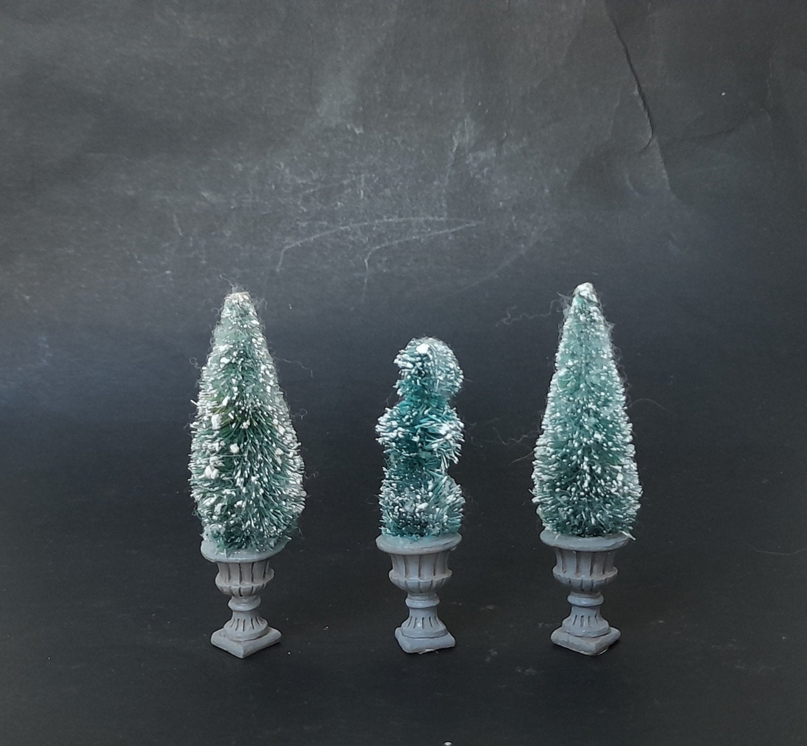 lemax kerst figuur a2 kerstdorp kersthuisjes, Diversen, Kerst, Verzenden