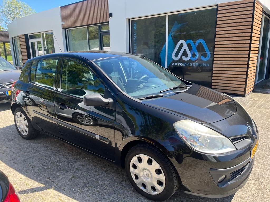 Renault Clio 1.2 16V 55KW 5-DRS E4 2008 Zwart, Voorwielaandrijving, Euro 5, Stof, 74 pk