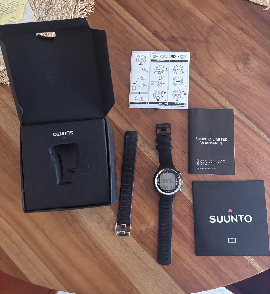 Suunto D4i Black Duikcomputer Duikhorloge Compleet in doos, Ophalen, Zo goed als nieuw, Duikcomputer