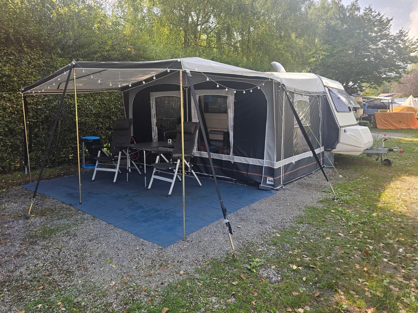 Adria Optima 440 BJ'96 + voortent + luifel, gemoderniseerd, Treinzit, Particulier, Adria, 500 - 750 kg
