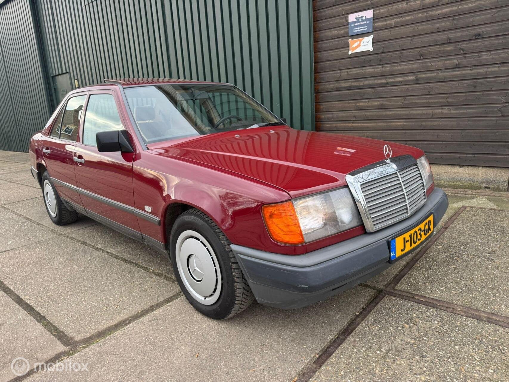 Mercedes-Benz W124 300D Pullman Schuifdak, Auto's, Achterwielaandrijving, Beige, Open dak, Mercedes-Benz