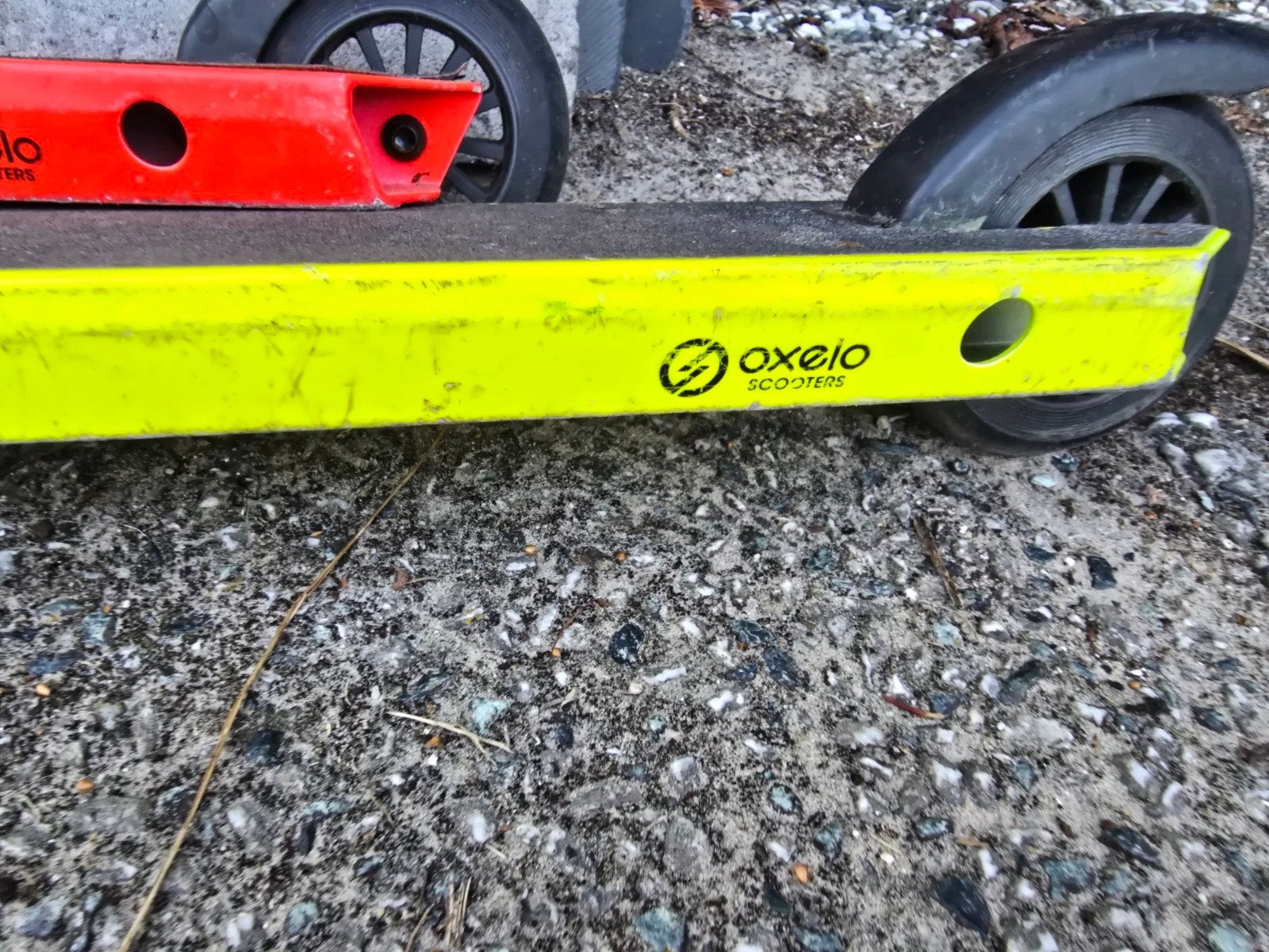 Stepje Decathlon Oxelo - Fel Geel - Gebruikt, Ophalen