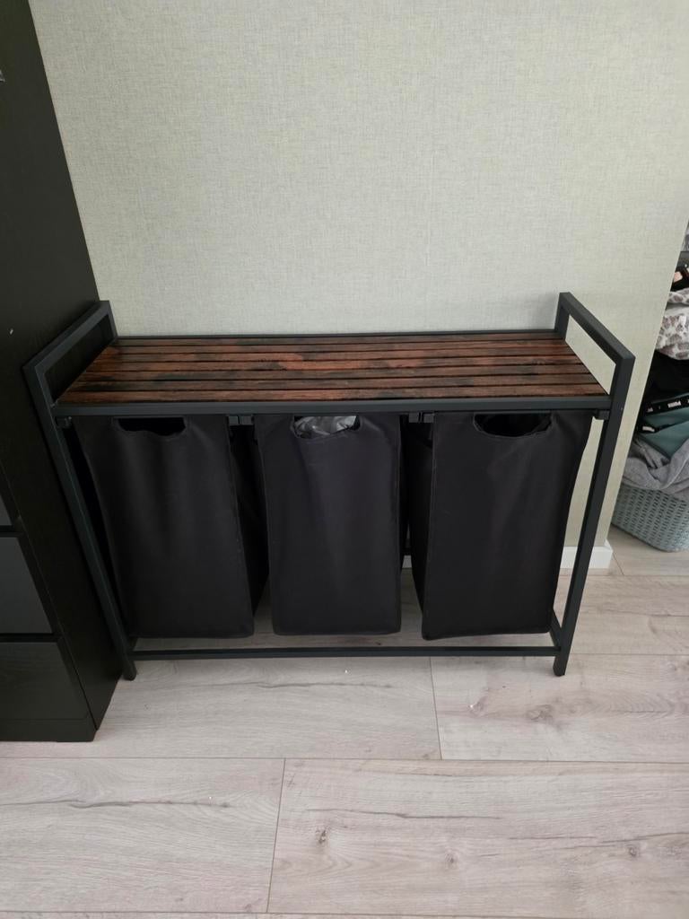 Wasmand met 3 losse zakken, Huis en Inrichting, Ophalen