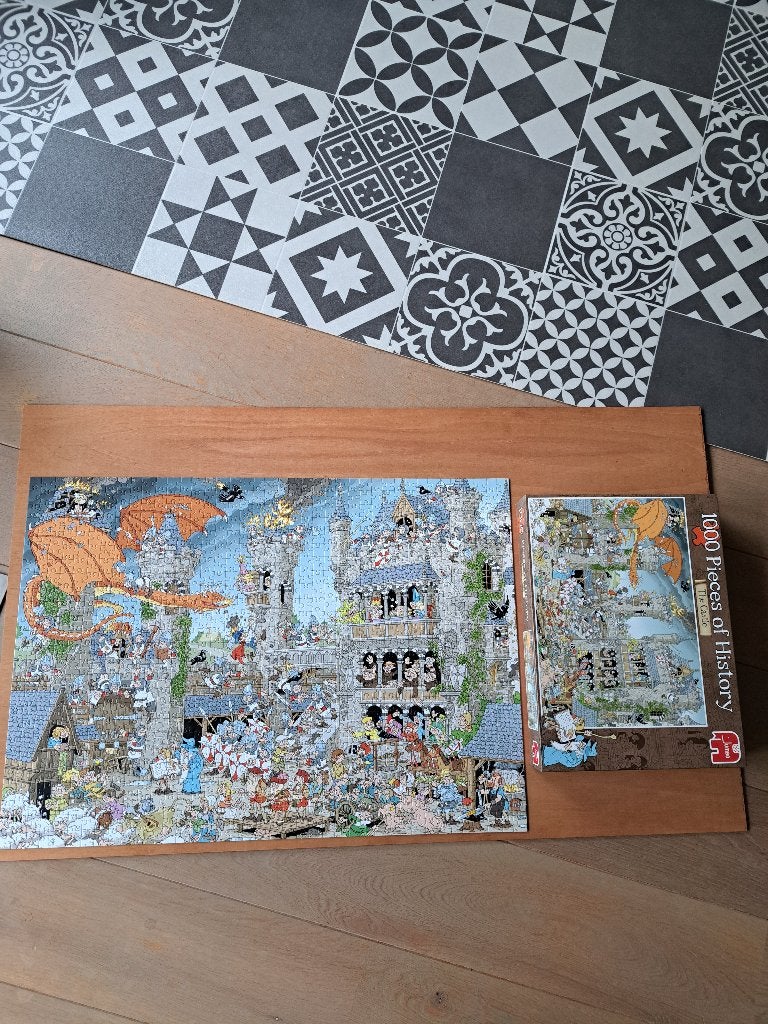 Leuke Jumbo 1000 stukjes puzzel Pieces of History The Castle, Ophalen, 500 t/m 1500 stukjes, Zo goed als nieuw, Legpuzzel
