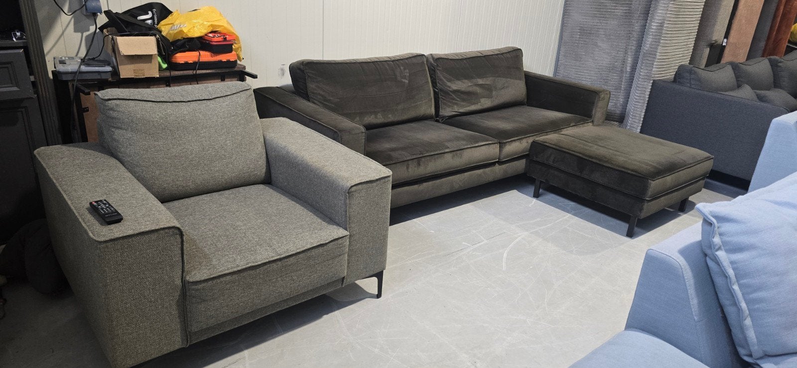 3-zits bank, poef en fauteuil in forest green velvet, Huis en Inrichting, Banken | Bankstellen, Ophalen
