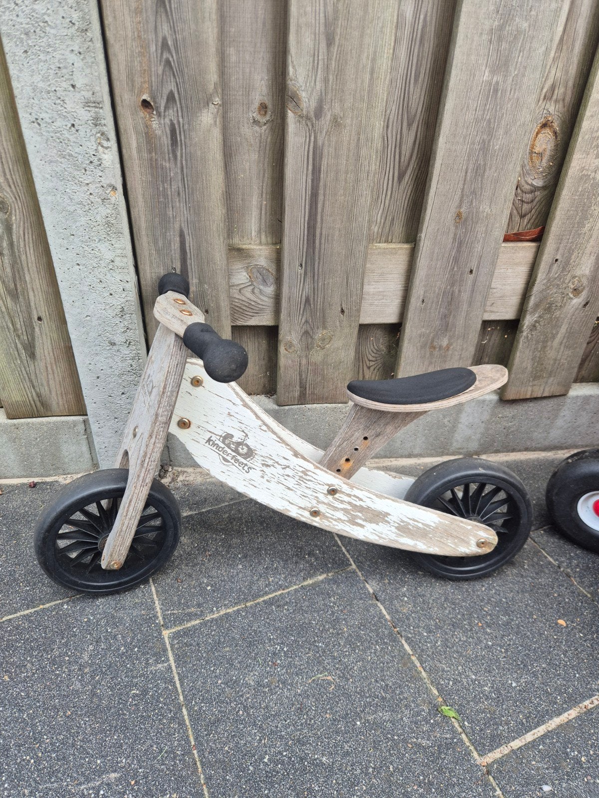 gratis af te halen Kinderfeets houten loopfiets - Gebruikt, Ophalen, Gebruikt, Minder dan 16 inch, Kinderfeets