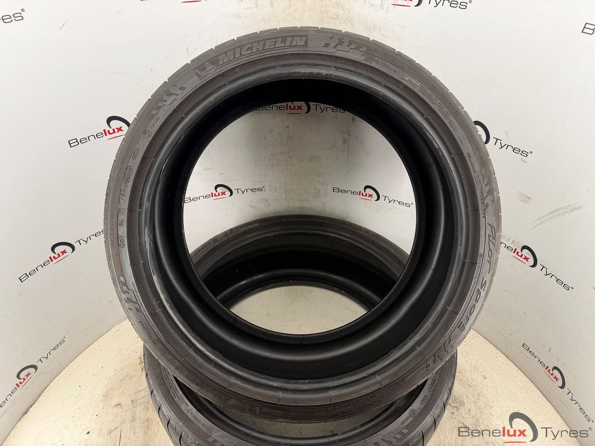 235/35ZR19 Pilot 235/35R19 235/35 R19 ZR19 235/35/19 2353519, Gebruikt, -, -, 235 mm