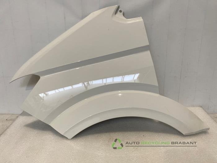 Scherm rechts-voor van een Volkswagen Crafter (B9A), Gebruikt, -, Volkswagen, -