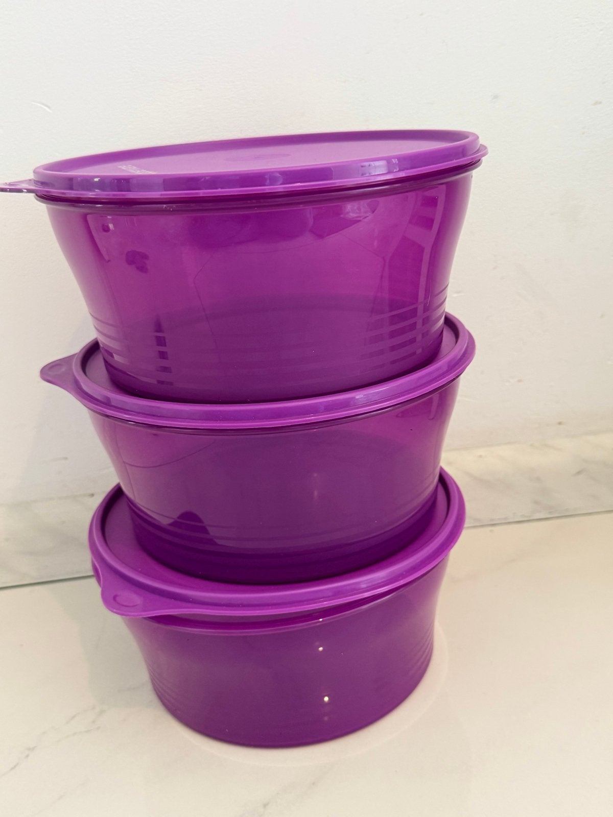 Set van 3 paarse Tupperware kommen met deksel, Ophalen of Verzenden, Gebruikt, Paars, Bak of Kom