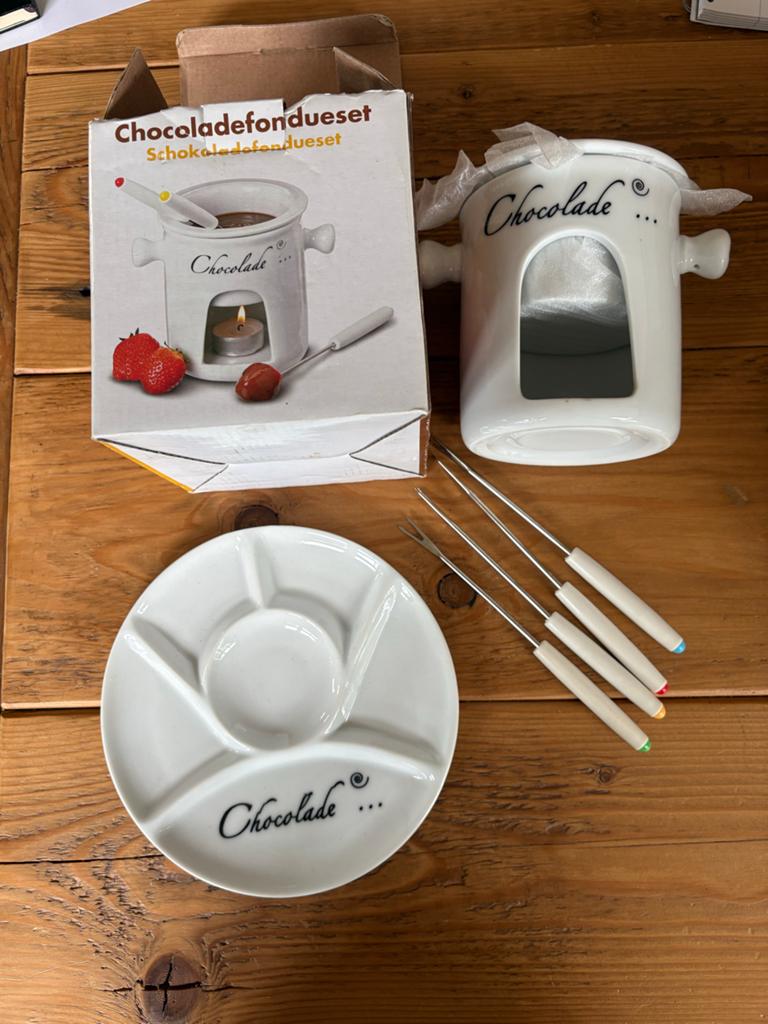 Chocoladefondueset met borden en vorkjes, Ophalen, Overige typen, Zo goed als nieuw, Steen/keramiek