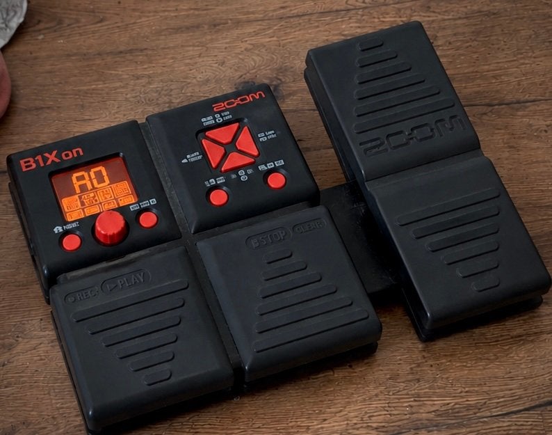 Zoom B1Xon multi-effect pedaal basgitaar, Ophalen, Zo goed als nieuw, Multi-effect