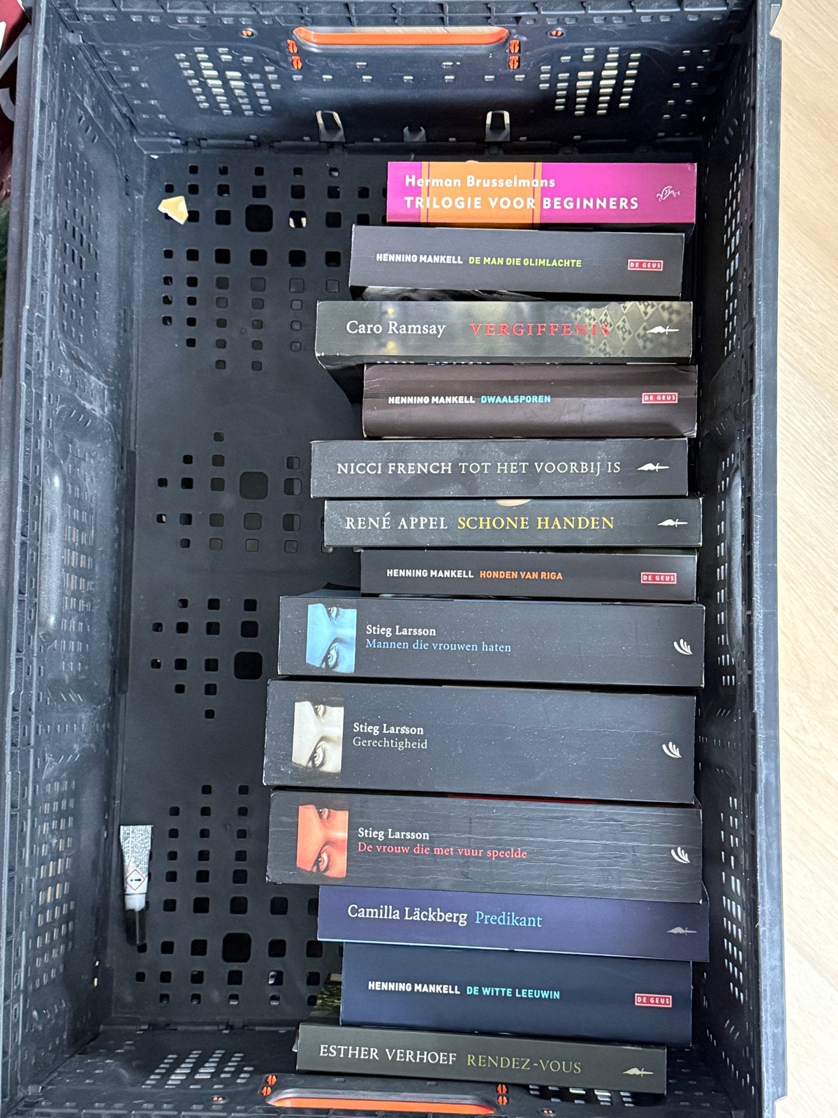 Diverse thrillers en romans van bekende auteurs, Ophalen, Gelezen