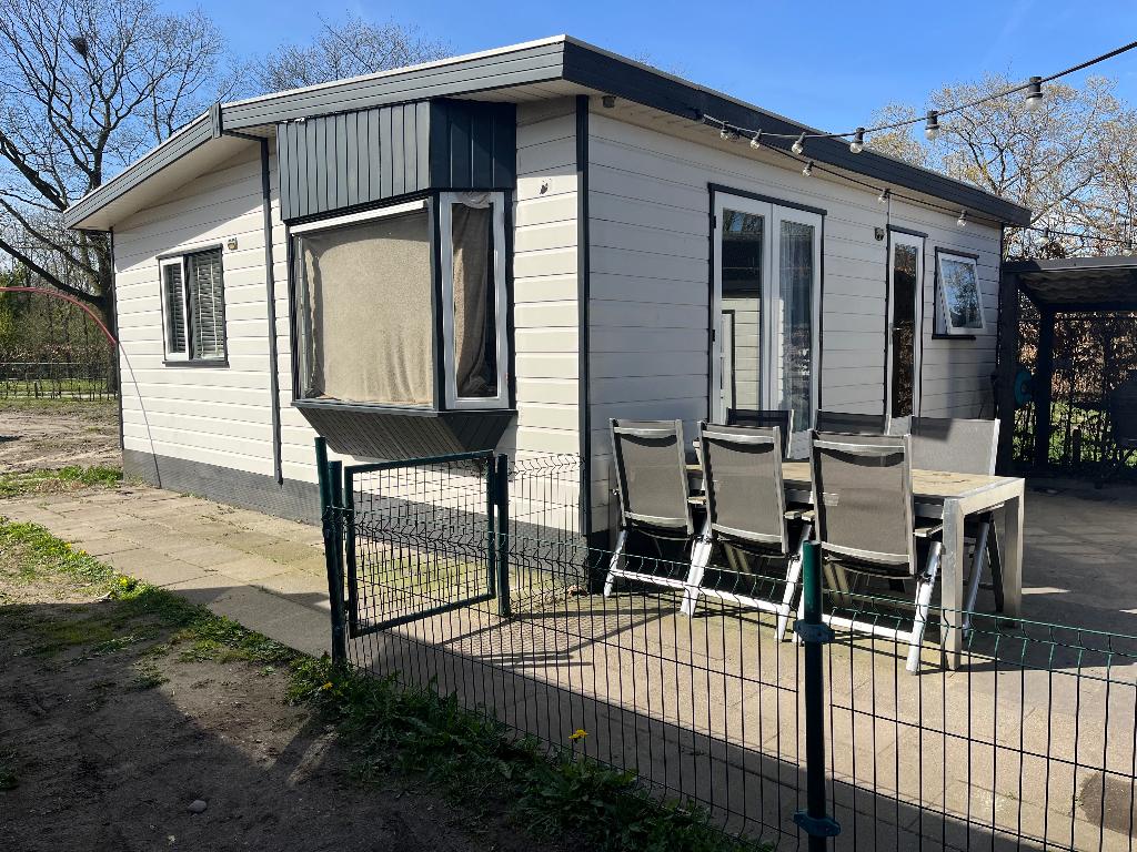 woon unit / bouw keet / chalet / sta caravan, Doe-het-zelf en Verbouw, Bouwketen en Schaftketen, Ophalen, Gebruikt