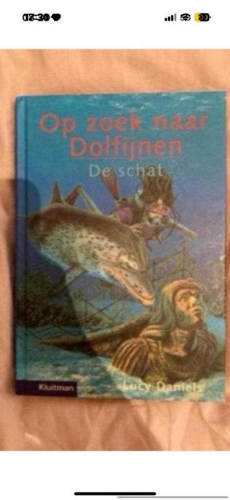 Op zoek naar de dolfijnen, Ophalen of Verzenden, Zo goed als nieuw