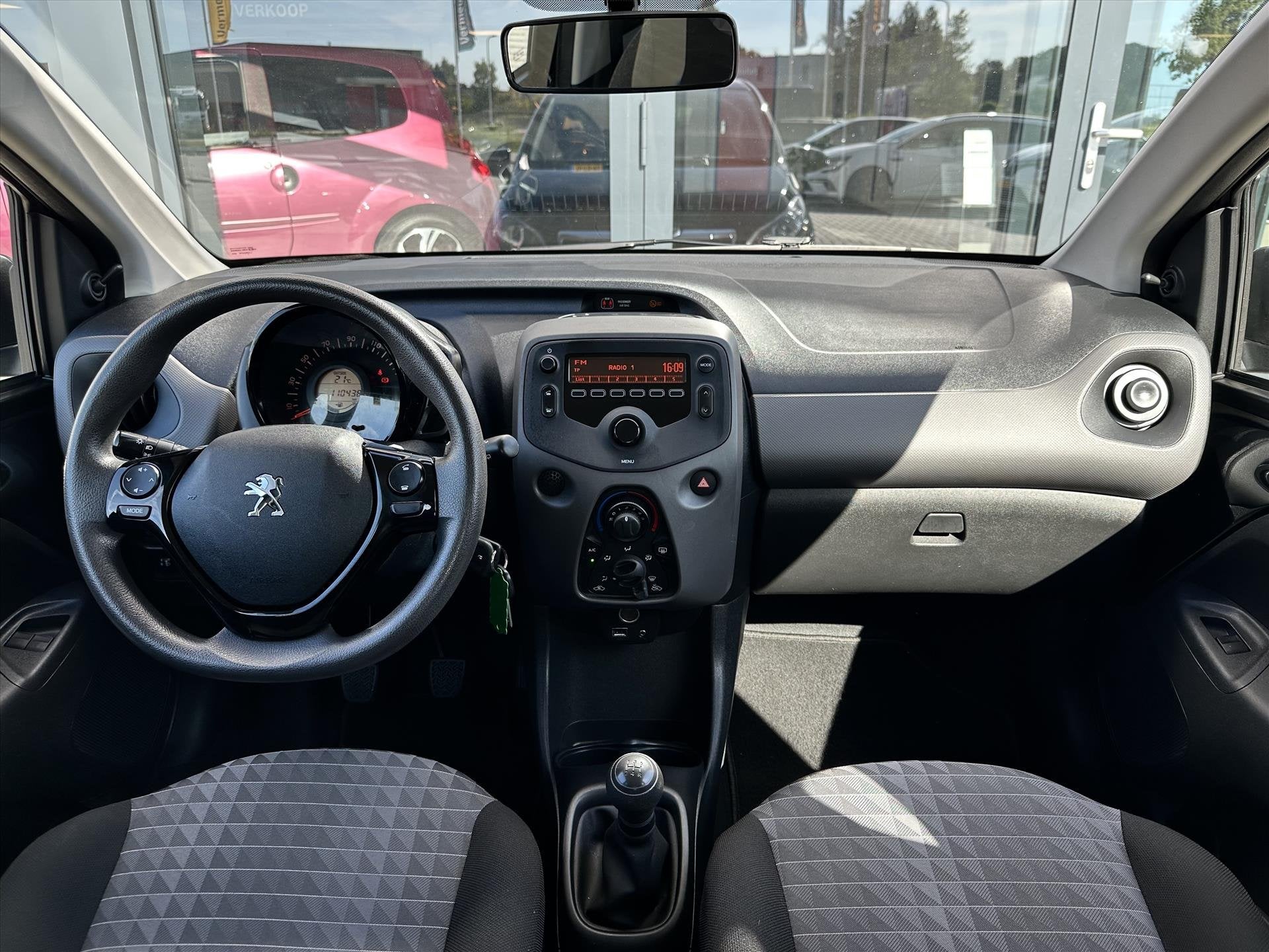 PEUGEOT 108 1.0 e-VTi 72pk 5D Active | Airco | Bleutooth | N, Auto's, 21 km/l, Dealer onderhouden, Stof, 4 stoelen
