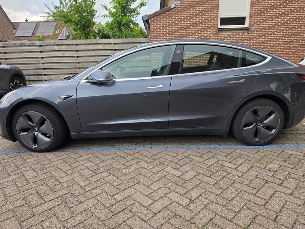 Tesla Model 3 2019 Grijs, Auto's, Automaat, Origineel Nederlands, Elektrisch, Particulier