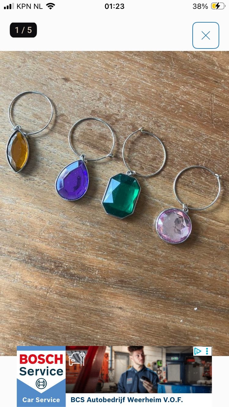 Hangers. ( 4 ), Ophalen of Verzenden, Nieuw, Overige kleuren, Overige materialen