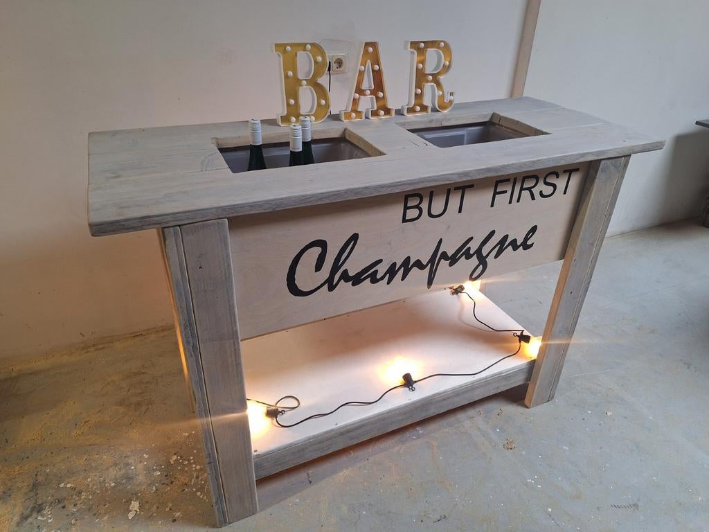Te huur
Champagne bar bruiloft huwelijk jubileum feestjes, Ophalen of Verzenden