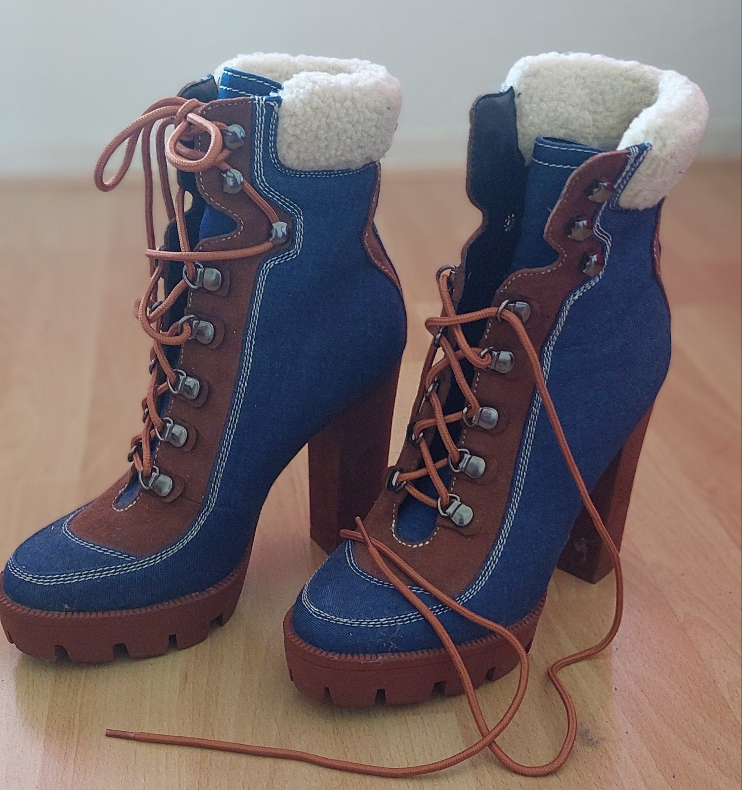 Laarsjes maat 40, Ophalen of Verzenden, Zo goed als nieuw, Blauw