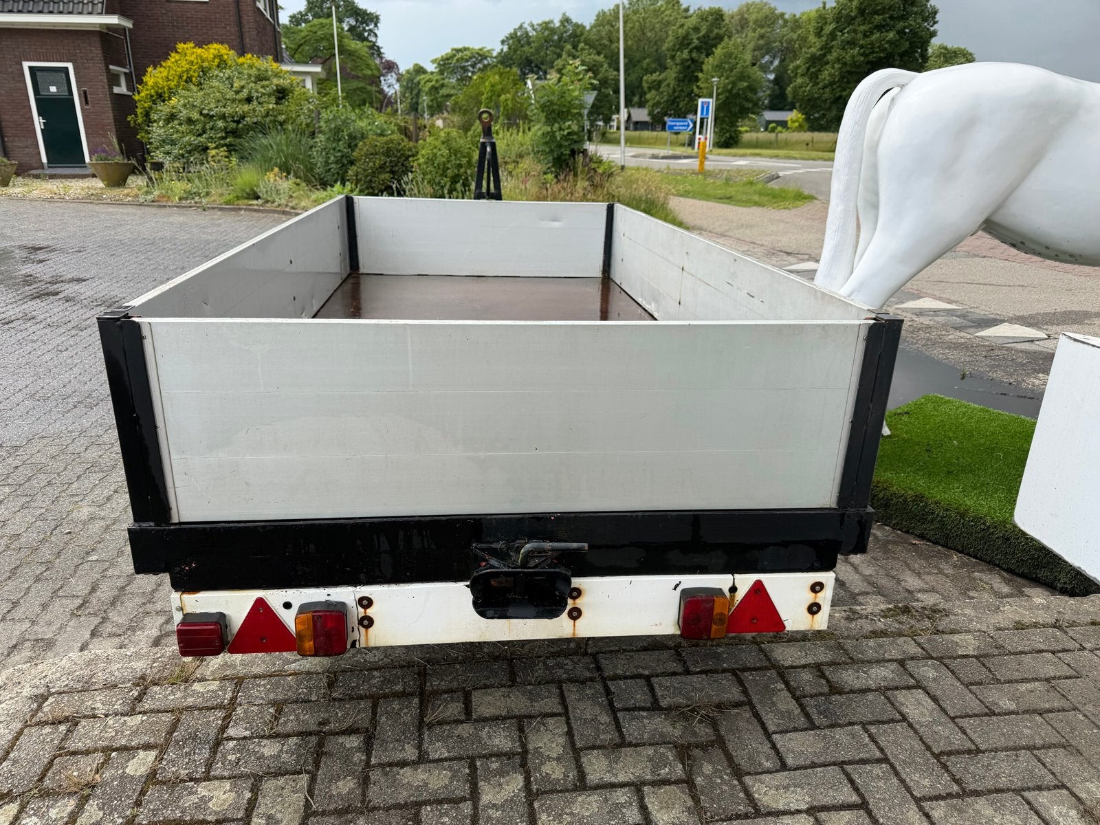 Sterke aanhanger met aluminium borden en nieuwe bodem, Zakelijke goederen, Agrarisch | Werktuigen, Ophalen