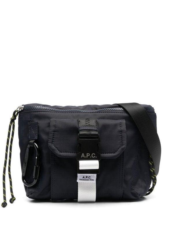 Farfetch - A.P.C. Heuptas met logopatch, Overige merken, Blauw, Mailto:customerservice@farfetch.com, The Bower 4th Floor 211 Old Street London EC1V 9NR Verenigd Koninkrijk