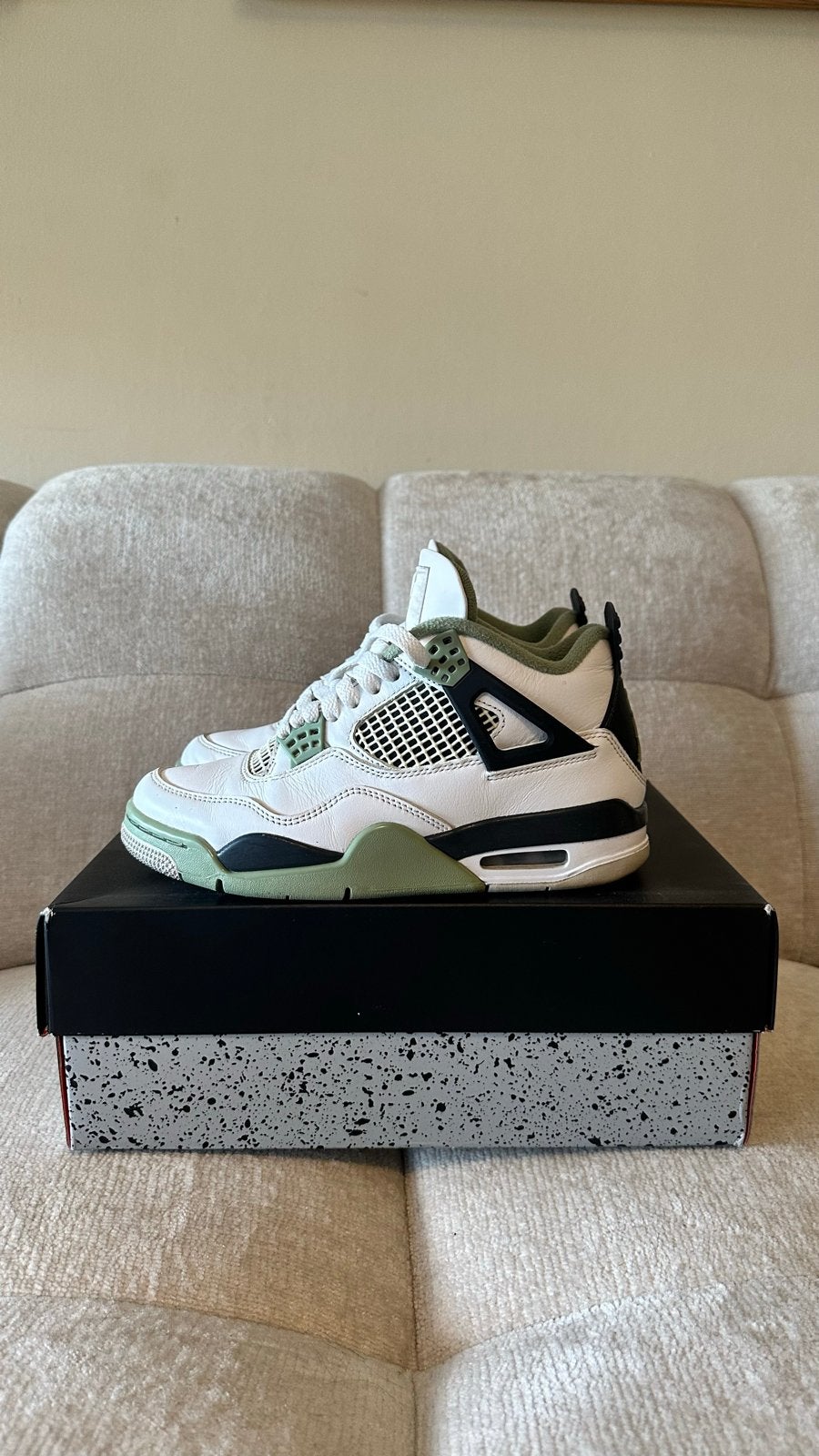 Nike Air Jordan 4 Retro 'Seafoam' (W) - Maat 37.5, Ophalen of Verzenden, Zo goed als nieuw, Groen, Sneakers of Gympen